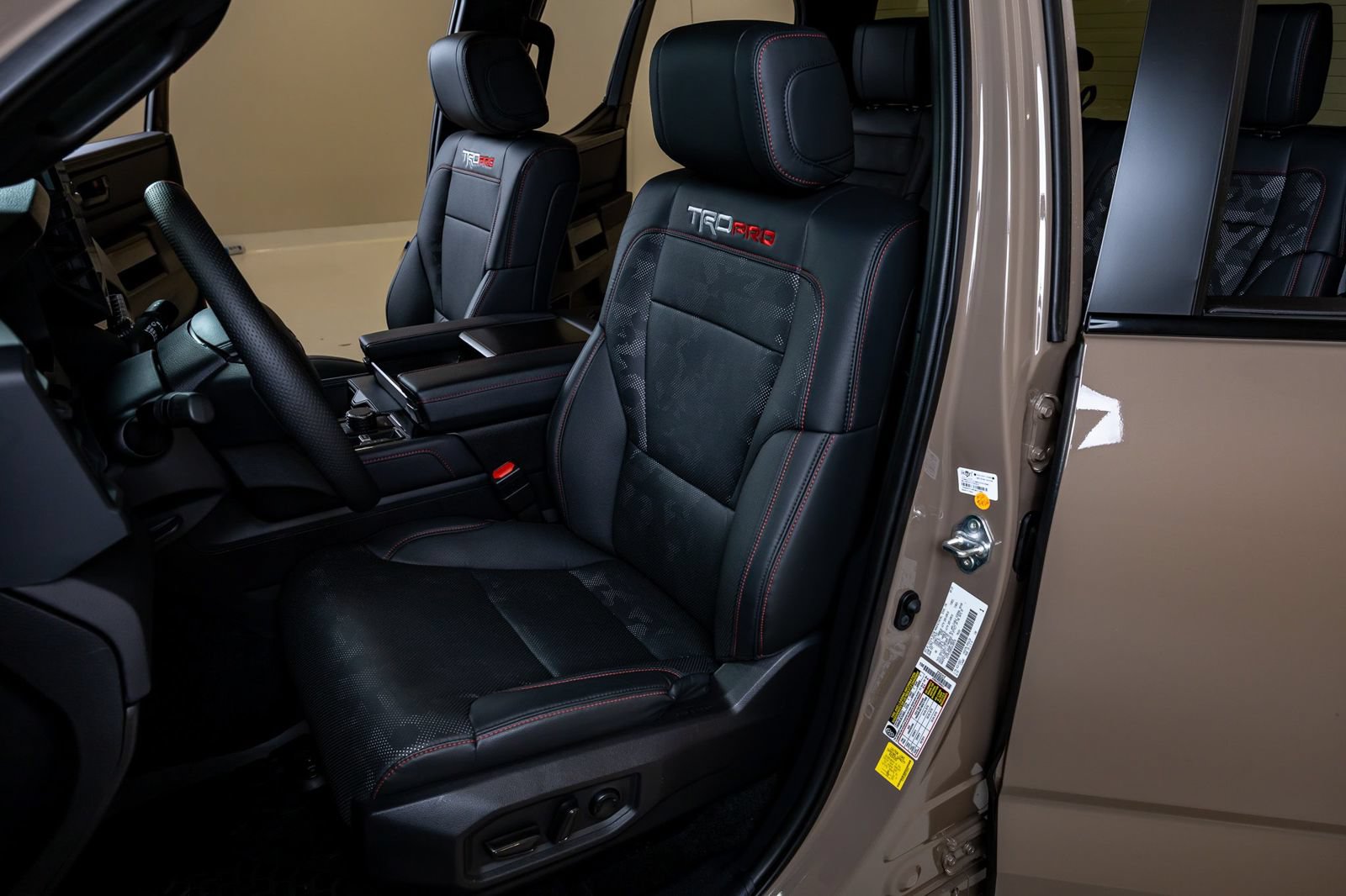 Used 2025 Toyota Tundra TRD Pro AWD/4WD image 31