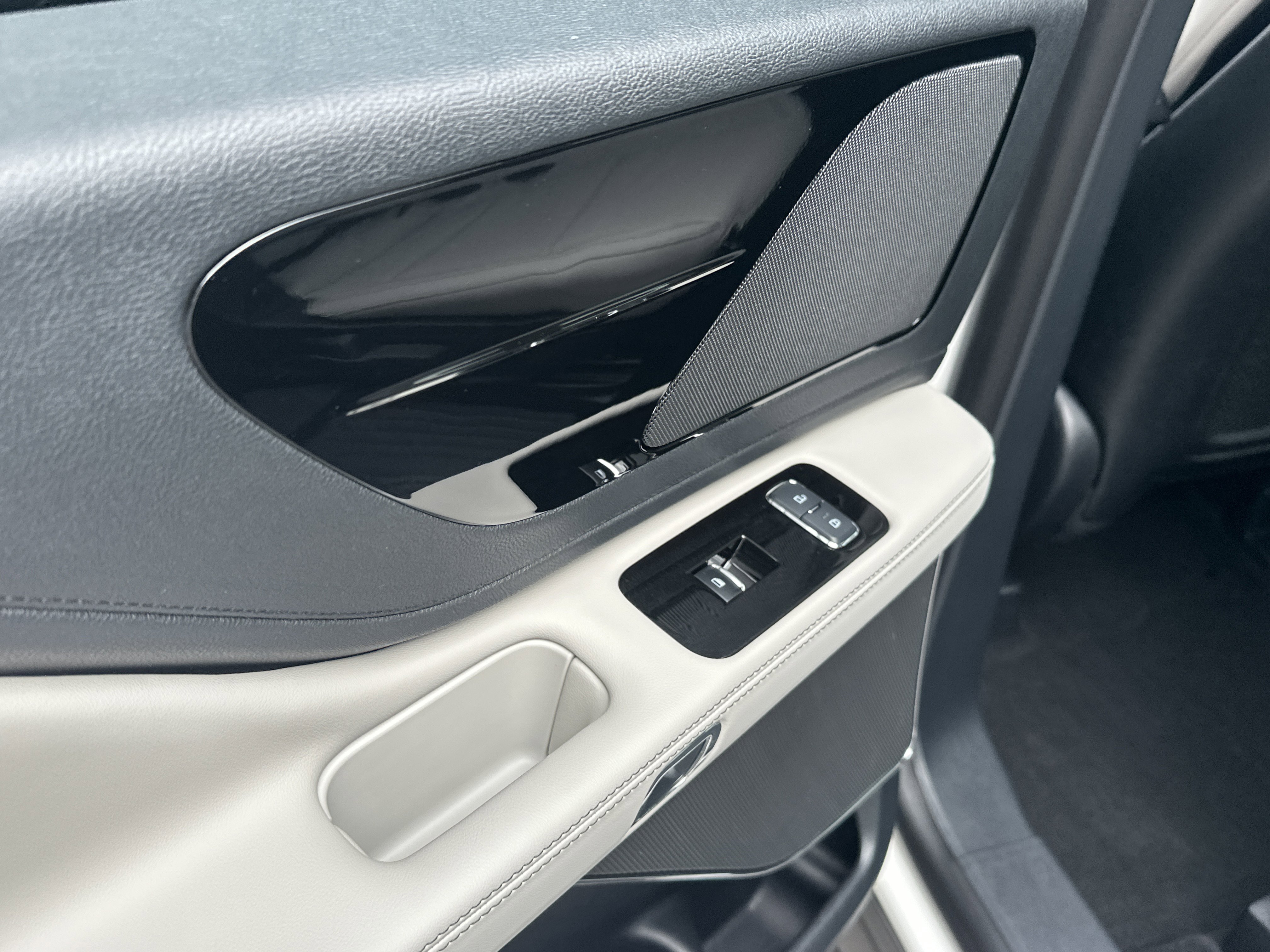 New 2026 Lincoln Aviator 2WD image 12