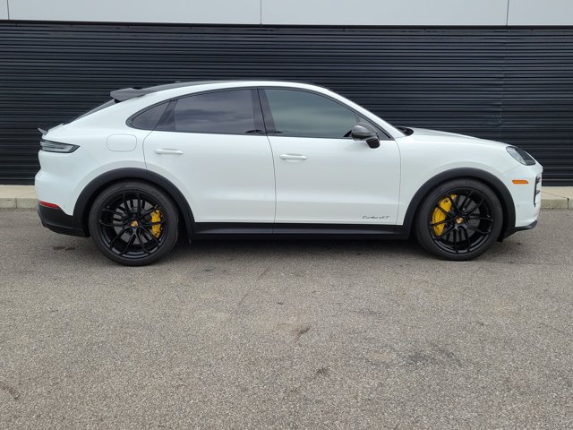 Certified 2024 Porsche Cayenne Turbo GT AWD/4WD image 6