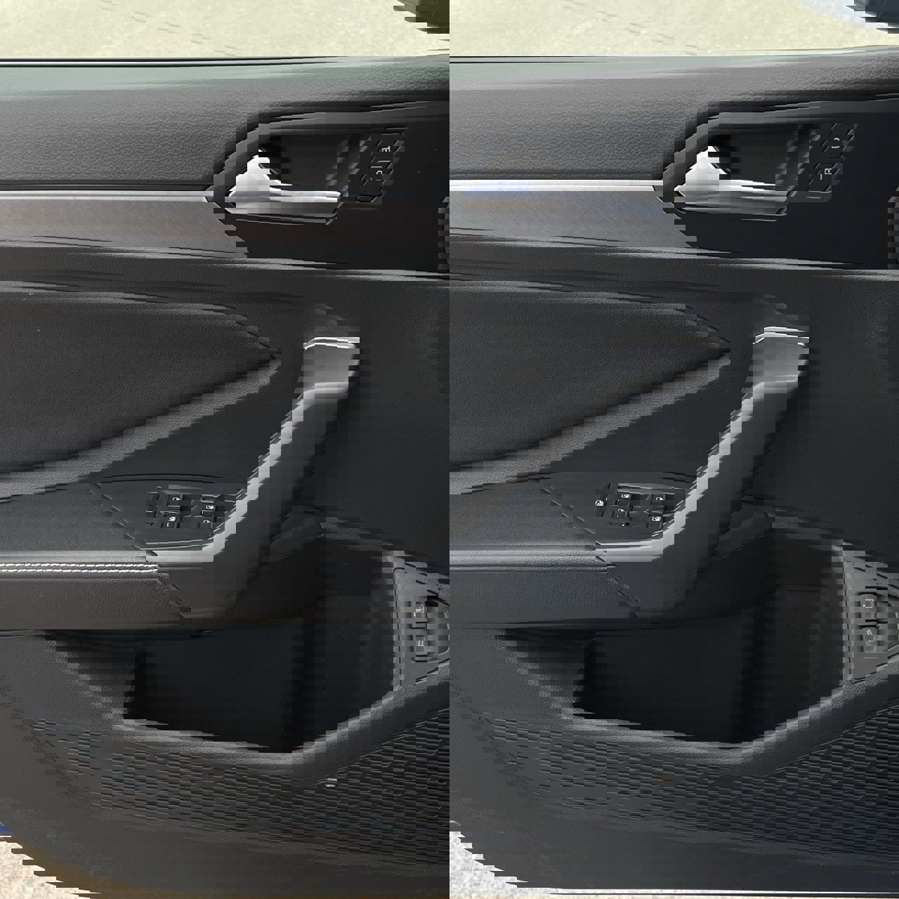 Used 2024 Volkswagen Jetta SE image 20