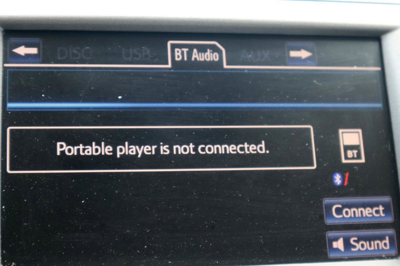 Used 2015 Toyota Prius Four w/ Deluxe Solar Roof Package image 77