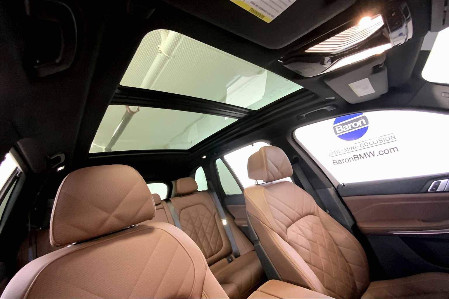 Used 2025 BMW X5 M60i image 13