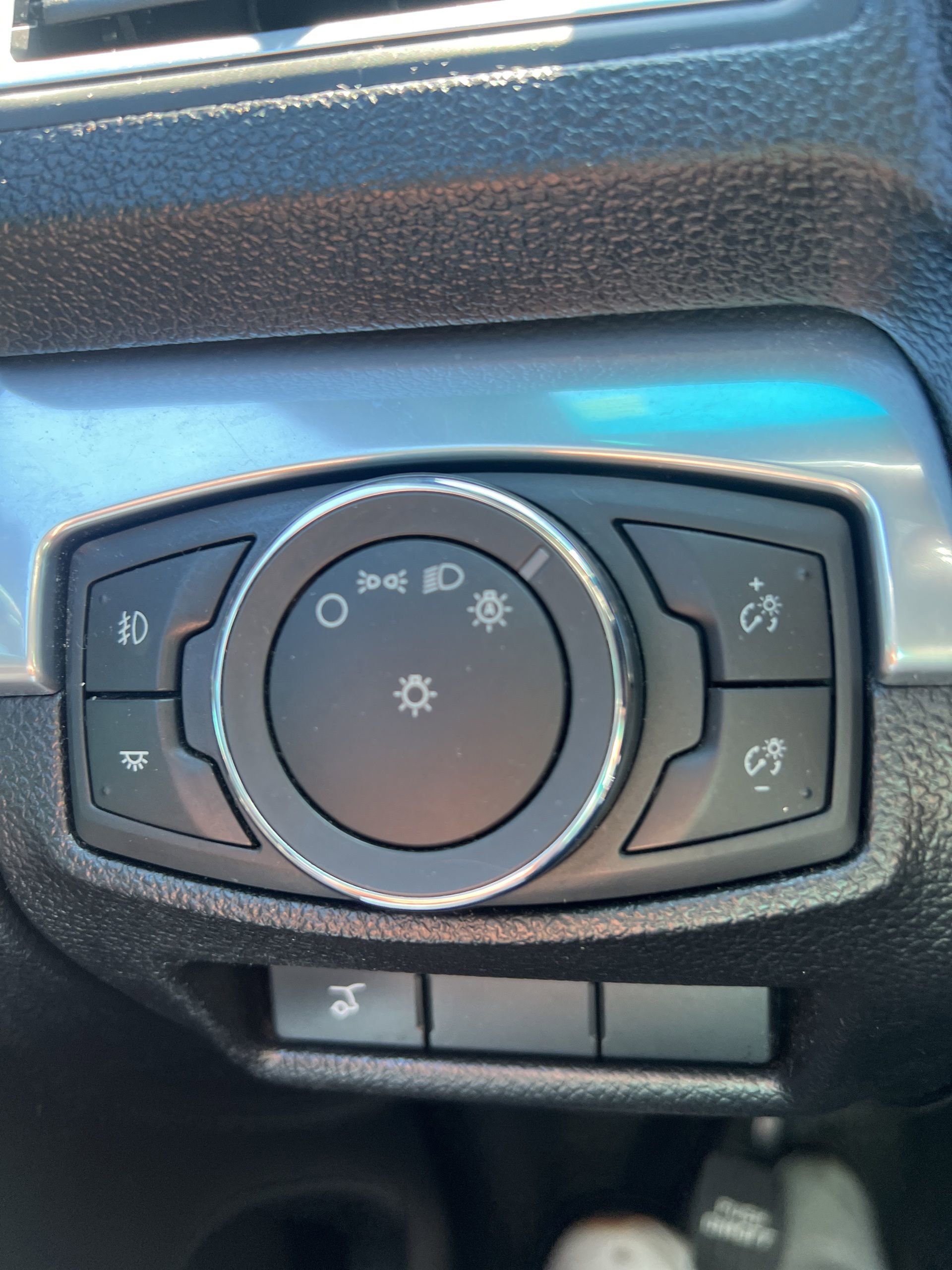 Used 2017 Ford Explorer Limited FWD image 15