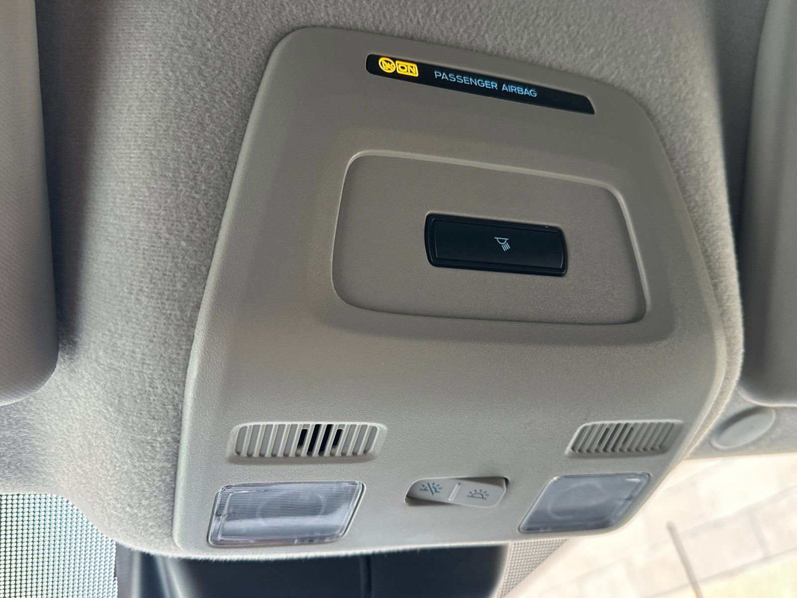 Used 2024 Ford Transit 250 148 Medium Roof w/ Load Area Protection Package image 32