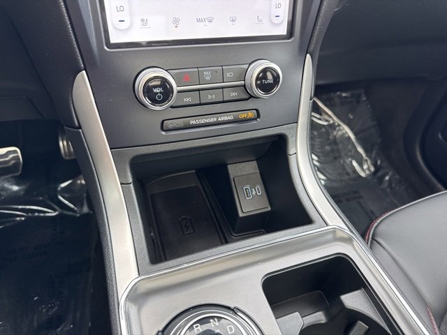 Used 2024 Ford Edge ST-Line image 21