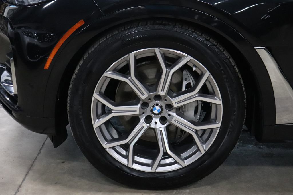Used 2019 BMW X7 xDrive40i w/ Parking Assistance Package image 30