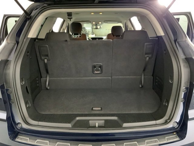 Used 2017 Chevrolet Traverse LT image 35