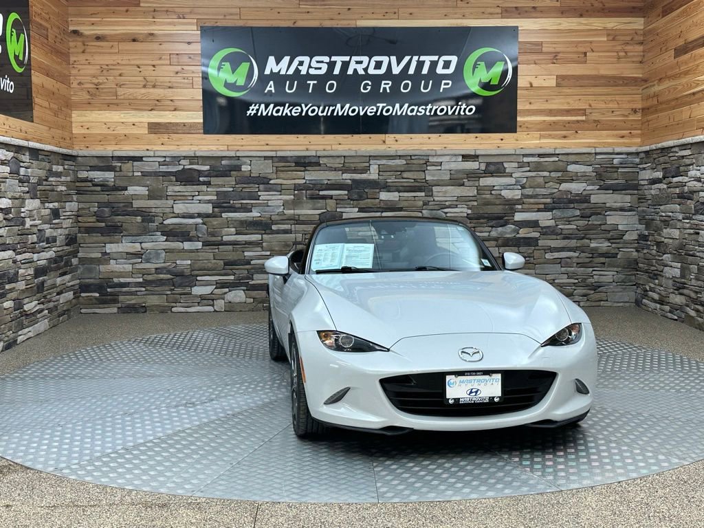 Used 2018 MAZDA MX-5 Miata Grand Touring image 11