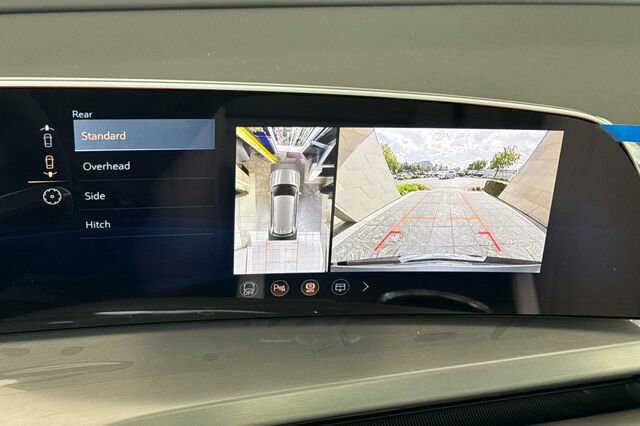 New 2026 Cadillac Vistiq Sport image 21