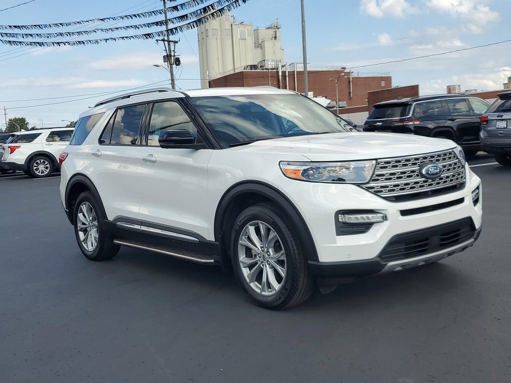 Used 2023 Ford Explorer Limited w/ Equipment Group 301A image 2