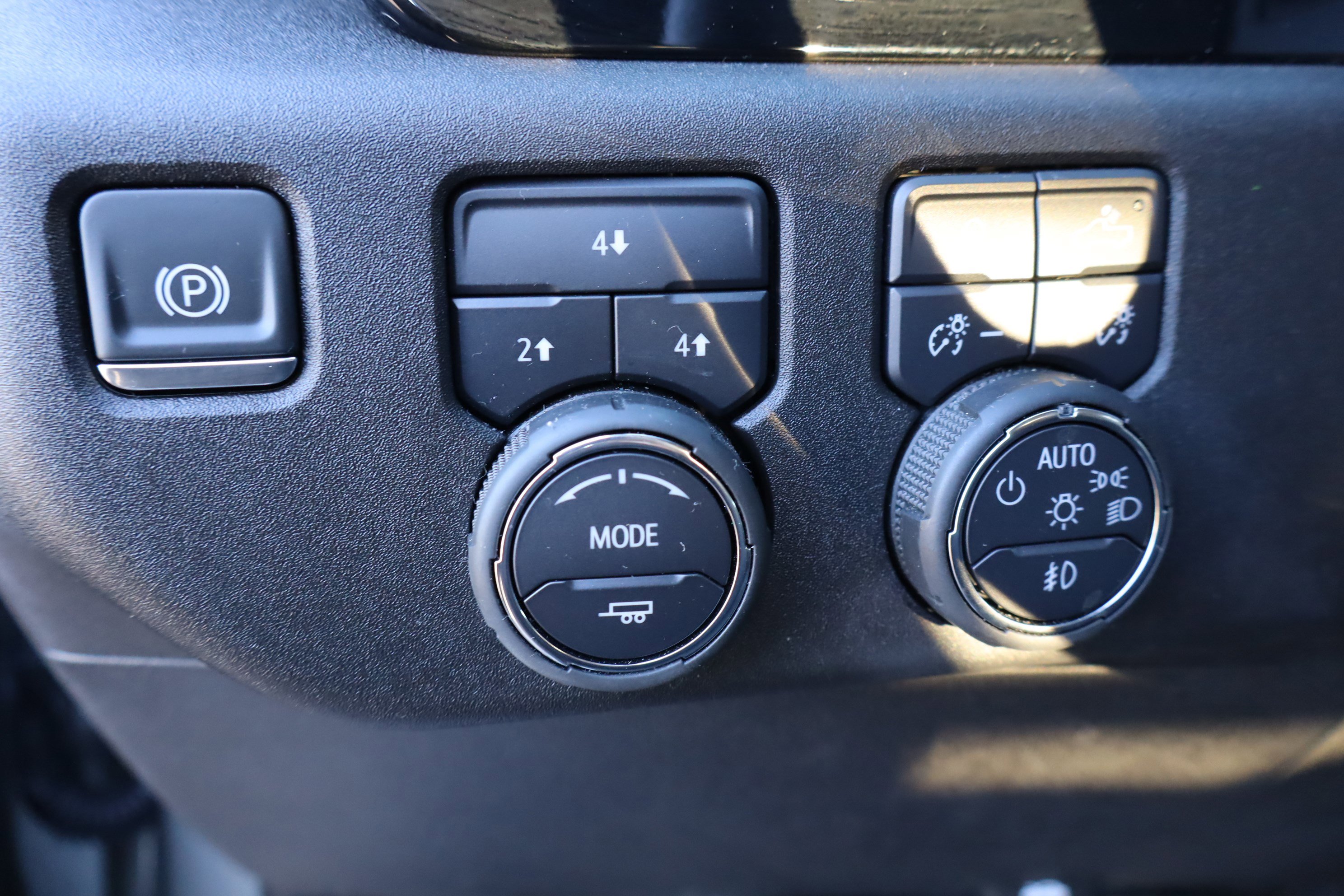 Certified 2025 Chevrolet Silverado 2500 LT w/ All Star Edition image 22