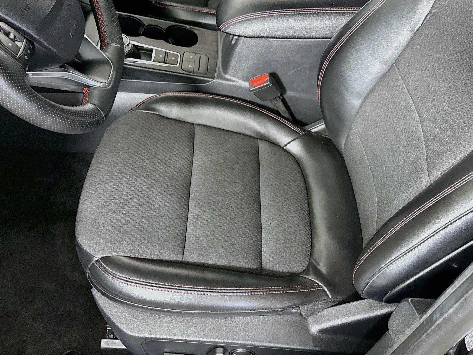 Used 2024 Ford Escape ST-Line AWD/4WD image 13
