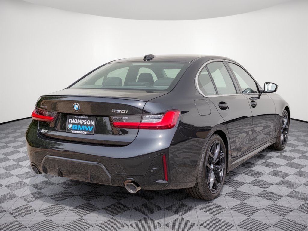 New 2026 BMW 330i xDrive Sedan w/ M Sport Package AWD/4WD image 9