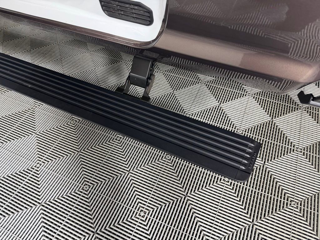 Used 2024 RAM 2500 Limited w/ Towing Technology Group image 30