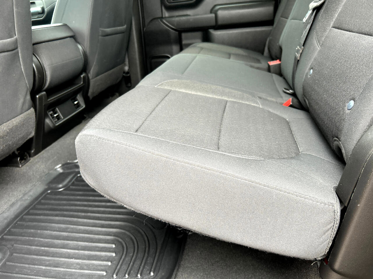 Used 2021 Chevrolet Silverado 1500 LT image 15