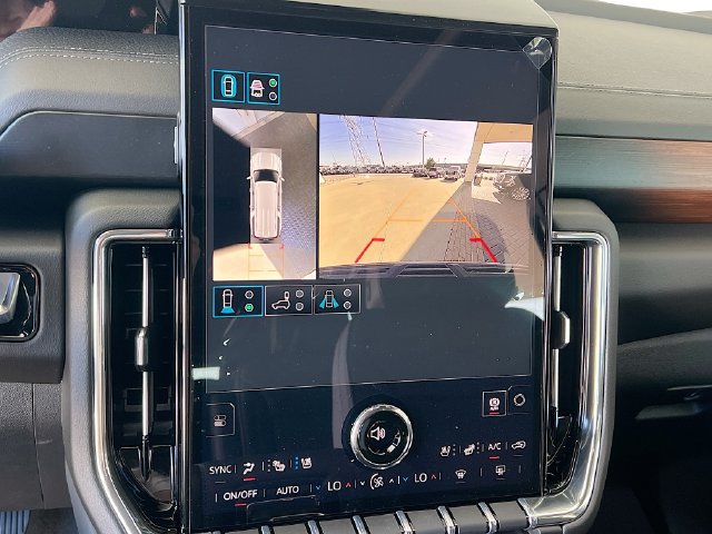 New 2026 GMC Yukon XL Denali w/ Sun & Power Step Package AWD/4WD image 9