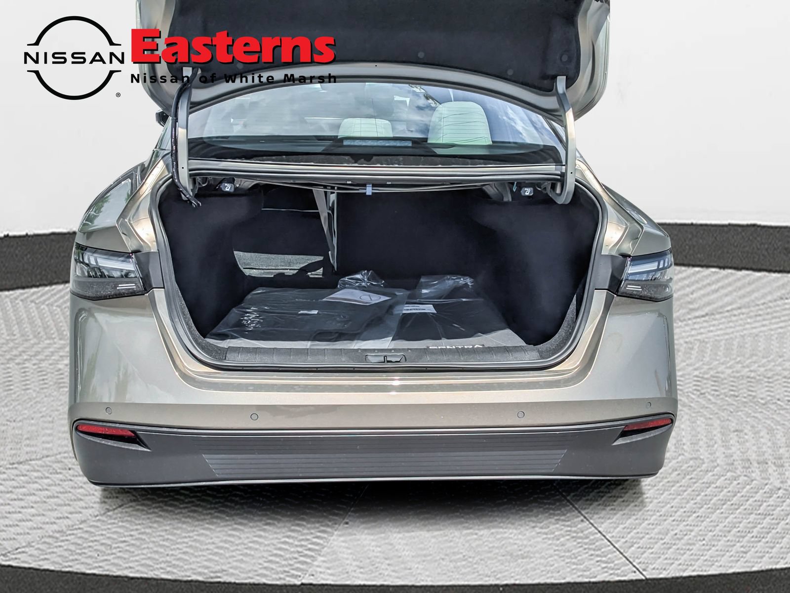 New 2026 Nissan Sentra SL w/ Floor Mat Package FWD image 10