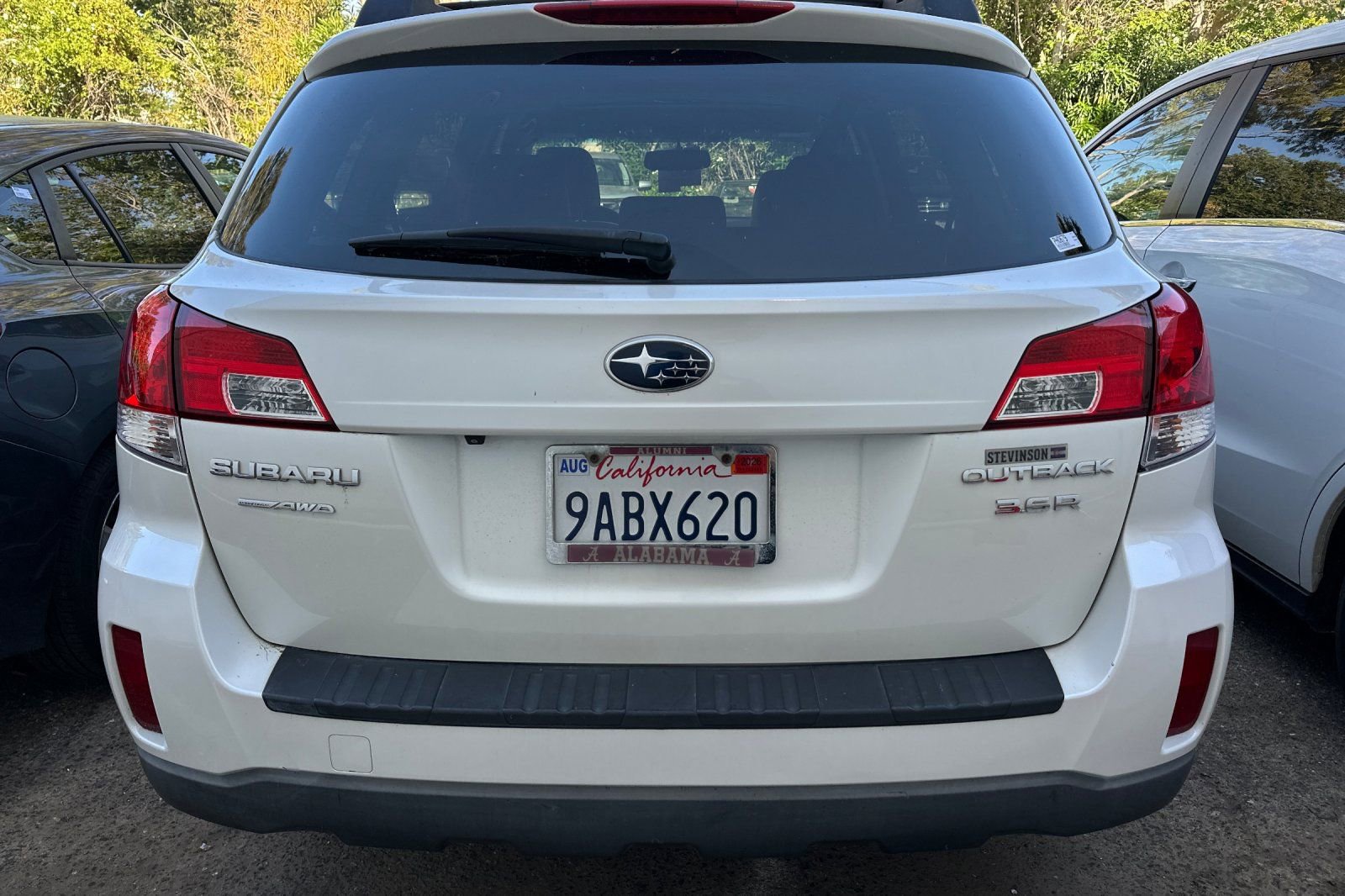 Used 2013 Subaru Outback 3.6R Limited w/ Special Appearance Pkg AWD/4WD image 5