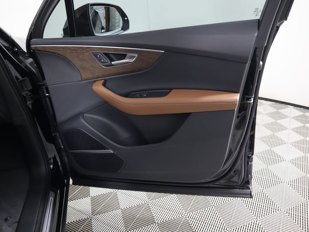 Used 2026 Audi Q7 3.0T Premium Plus w/ Premium Plus Package image 29