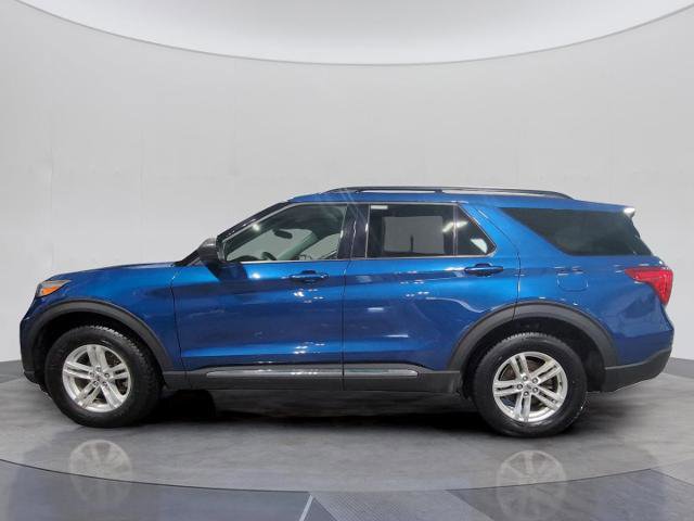 Certified 2022 Ford Explorer XLT w/ Equipment Group 202A image 2