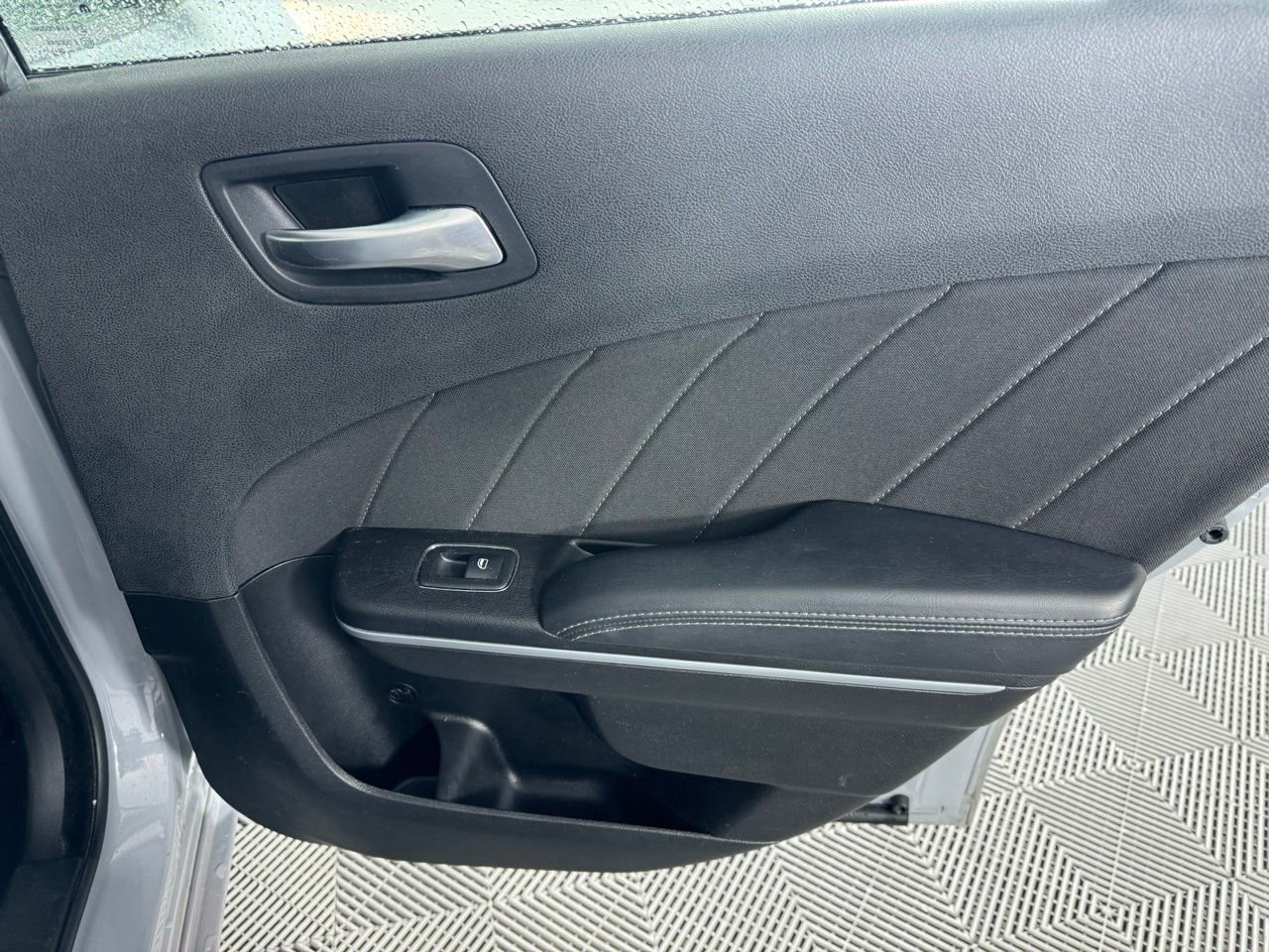 Used 2022 Dodge Charger SXT image 23