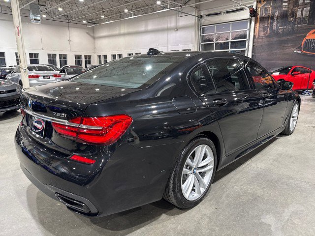 Used 2016 BMW 750i RWD image 36