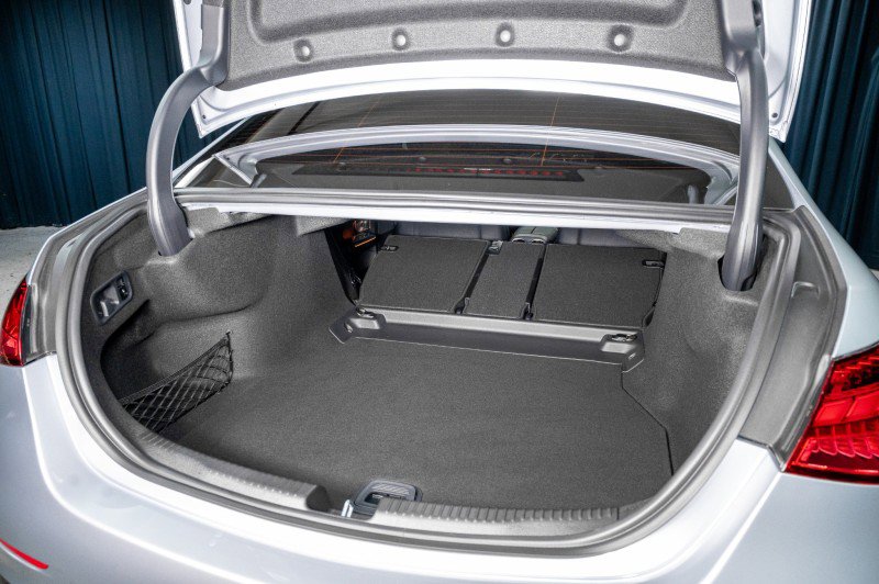 New 2026 Mercedes-Benz C 43 AMG 4MATIC Sedan image 7