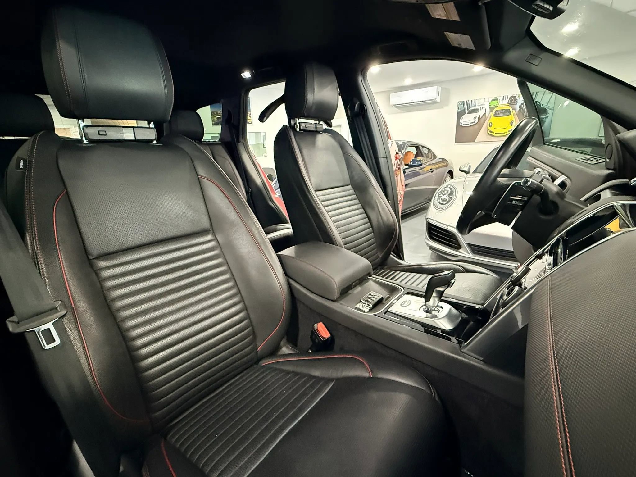 Used 2021 Land Rover Discovery Sport S R-Dynamic AWD/4WD image 27