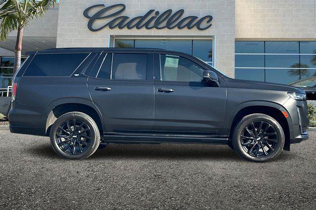 Used 2024 Cadillac Escalade Sport Platinum w/ LPO, ONYX Package AWD/4WD image 3