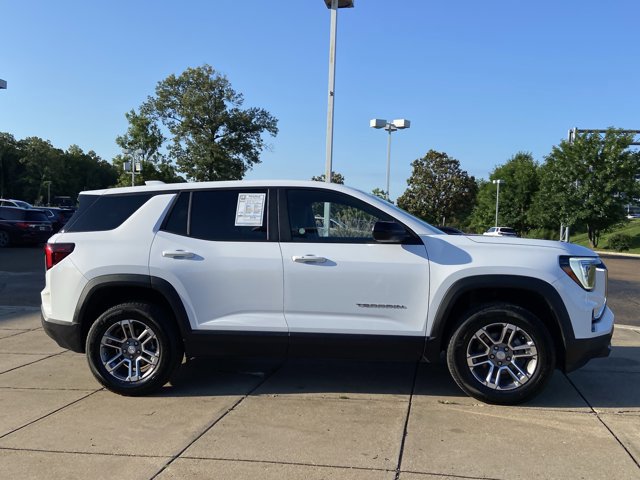 Used 2025 GMC Terrain Elevation AWD/4WD image 15