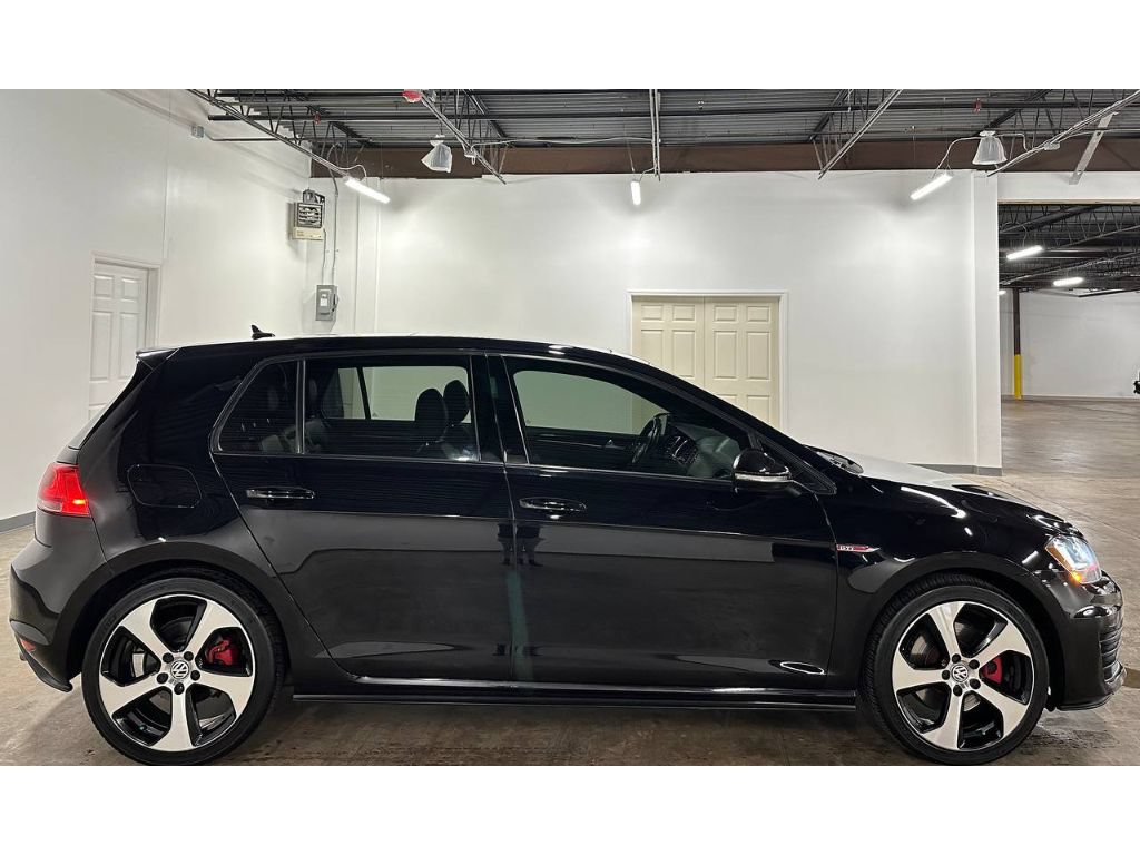 Used 2016 Volkswagen GTI SE FWD image 9