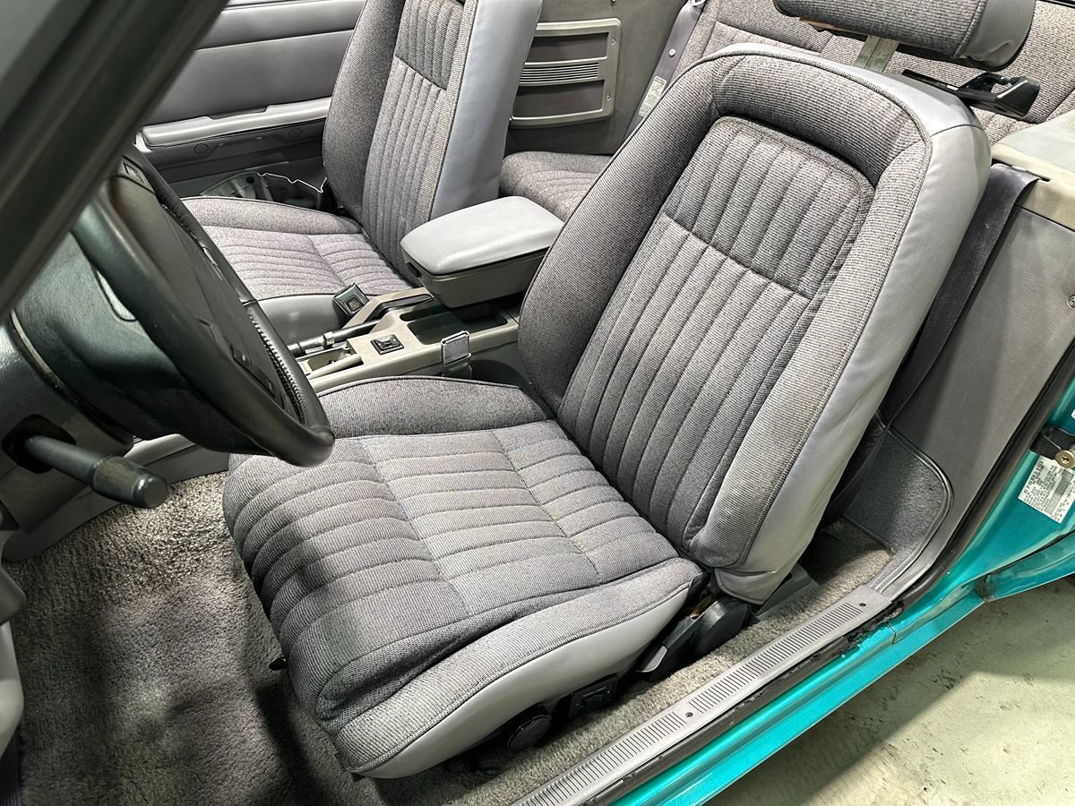 Used 1993 Ford Mustang LX RWD image 29