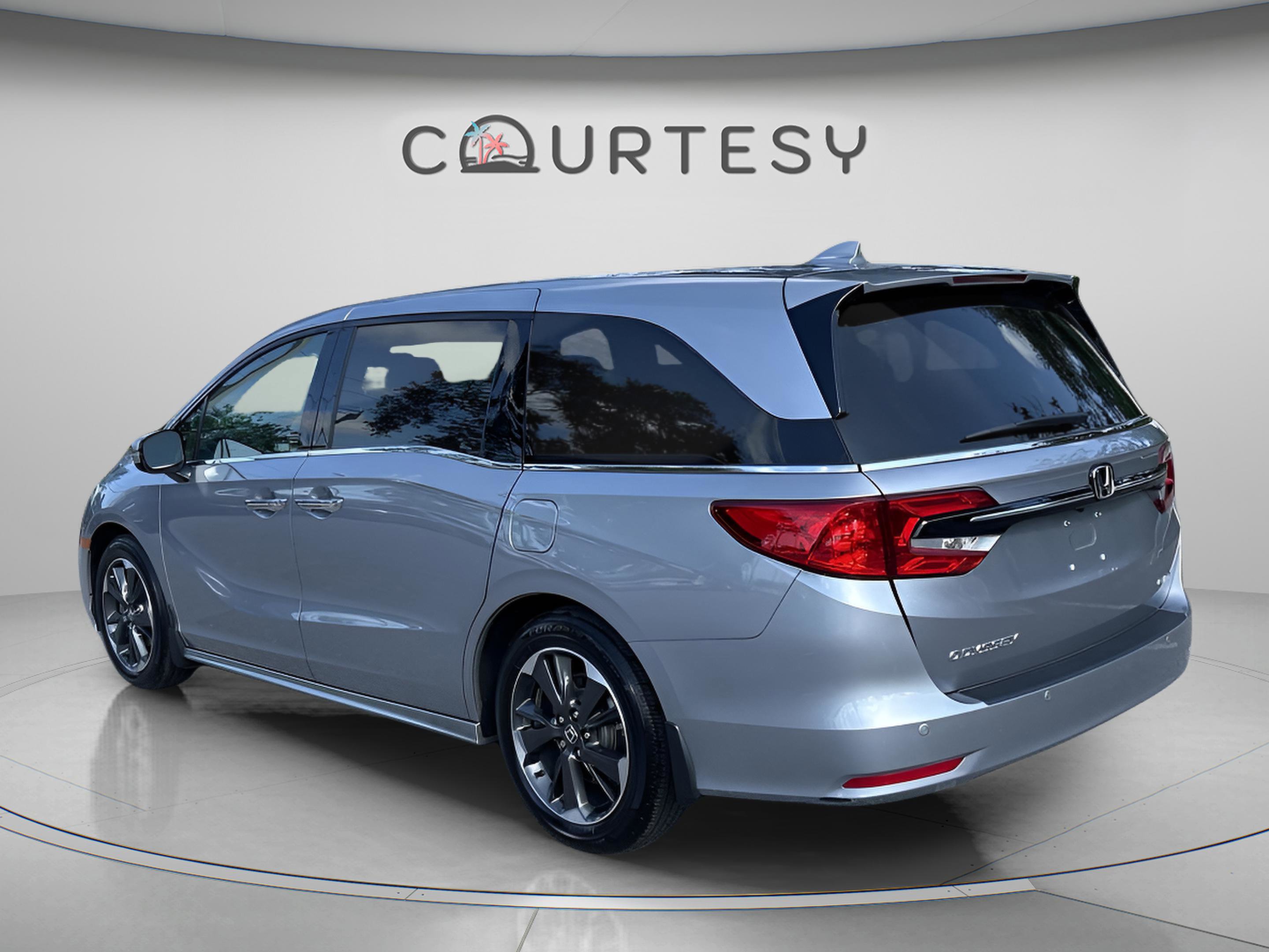 Used 2022 Honda Odyssey Elite image 5
