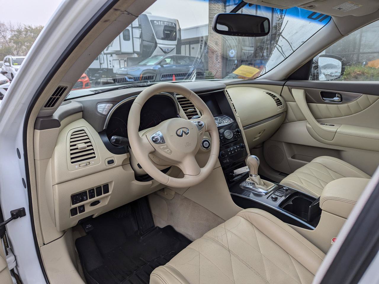 Used 2010 INFINITI FX35 AWD w/ Navigation Pkg image 13