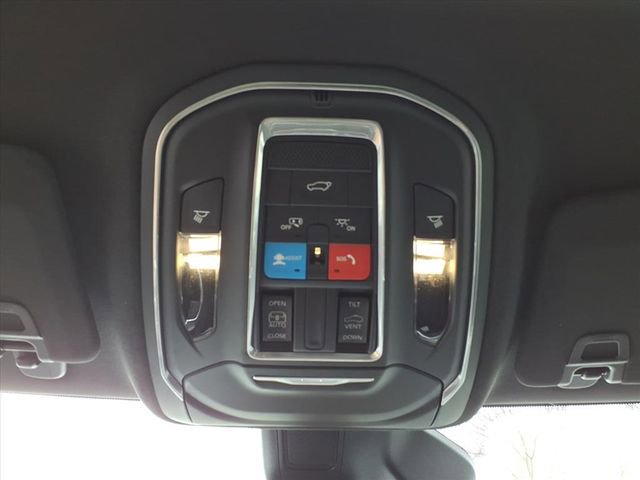 New 2026 Jeep Grand Cherokee Altitude image 24