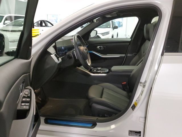Used 2024 BMW 330i xDrive Sedan w/ Convenience Package AWD/4WD image 20