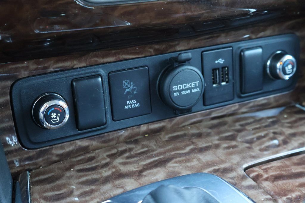 Used 2020 Nissan Armada Platinum w/ Captain's Chairs Package image 25
