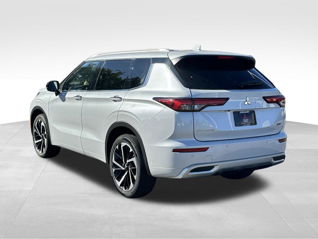 Used 2022 Mitsubishi Outlander SEL AWD/4WD image 8