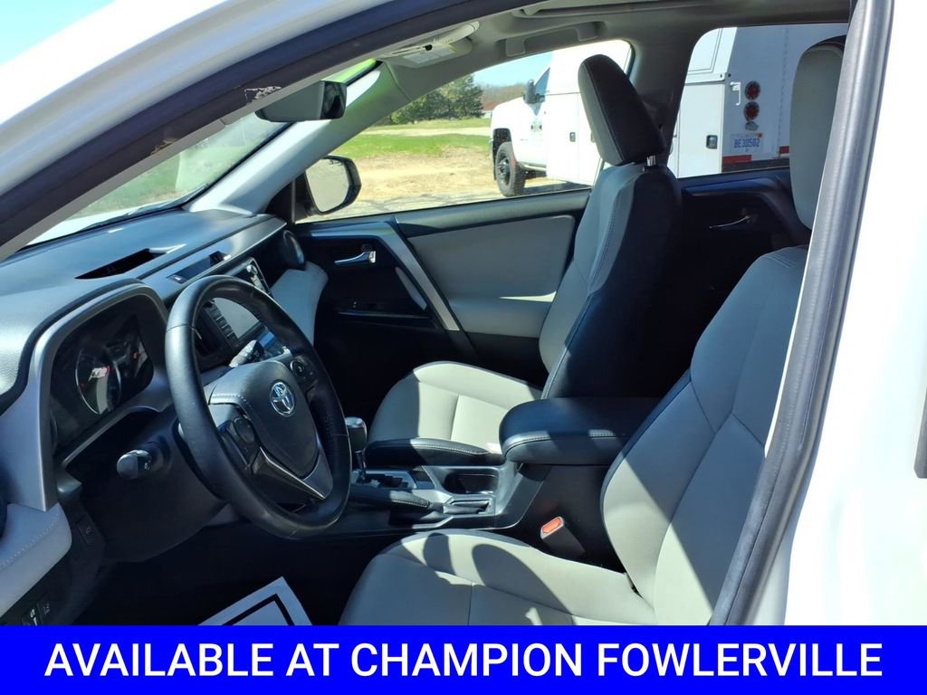 Used 2018 Toyota RAV4 Limited w/ Advanced Technology Package image 10