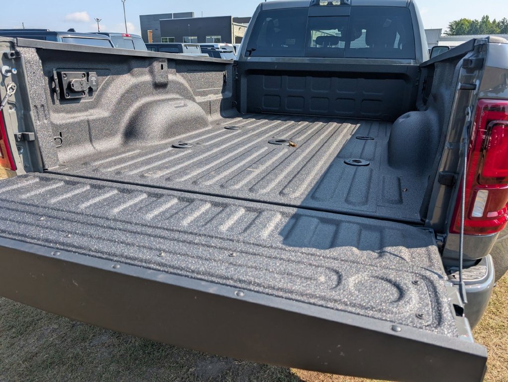 New 2026 RAM 3500 Laramie w/ Night Edition AWD/4WD image 28
