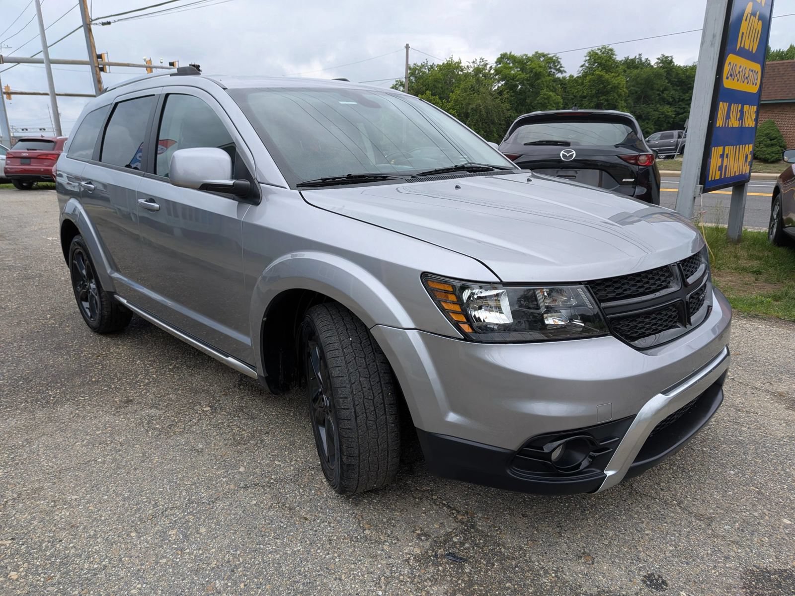 Used 2020 Dodge Journey Crossroad FWD image 8