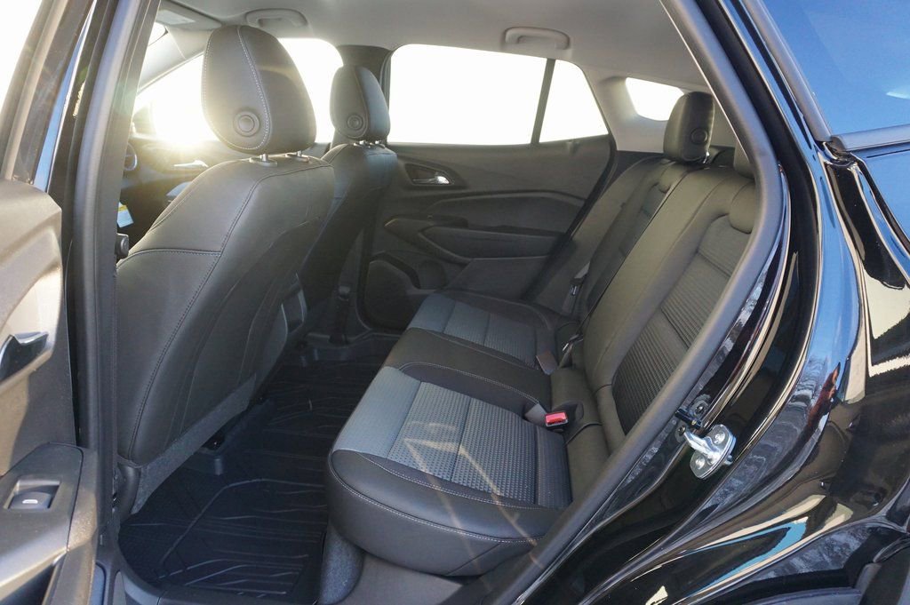 New 2026 Chevrolet Trax LT w/ Driver Confidence Package image 11
