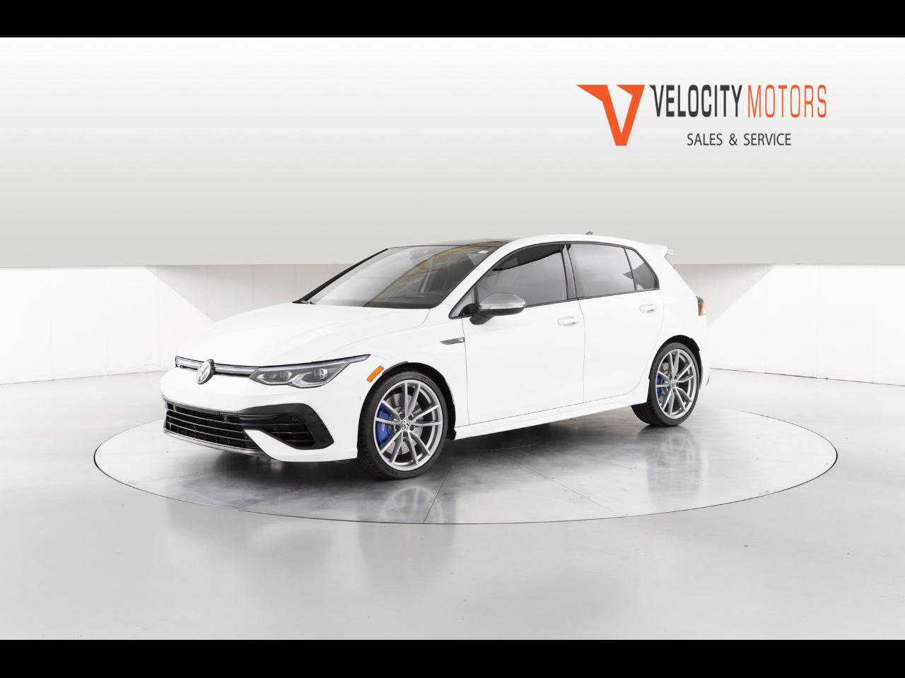 Used 2024 Volkswagen Golf R image 1