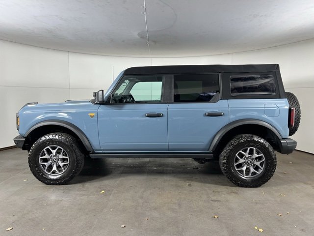 Used 2023 Ford Bronco Badlands image 4