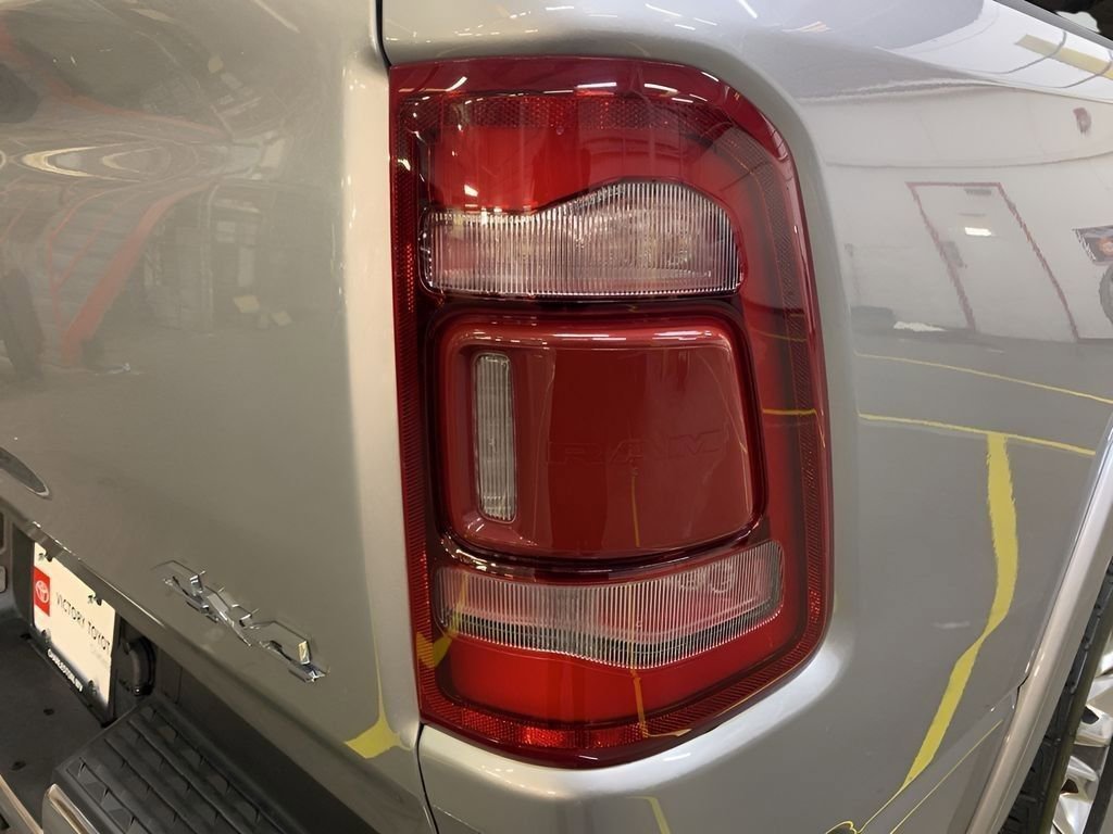 Used 2024 RAM 1500 Limited image 32