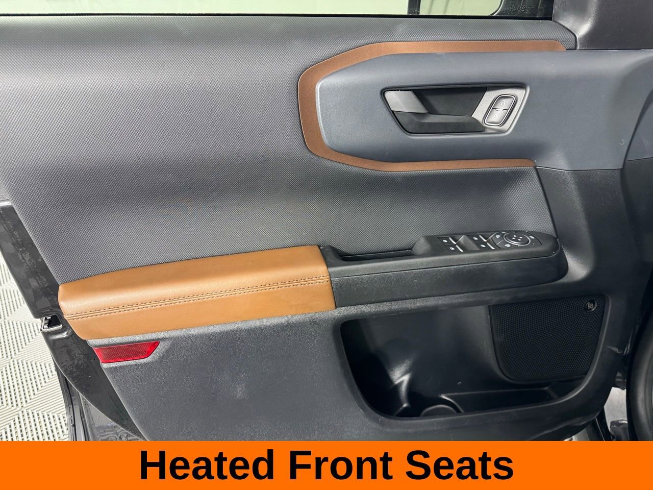 Used 2021 Ford Bronco Sport Outer Banks w/ Outer Banks Package (96D) image 9