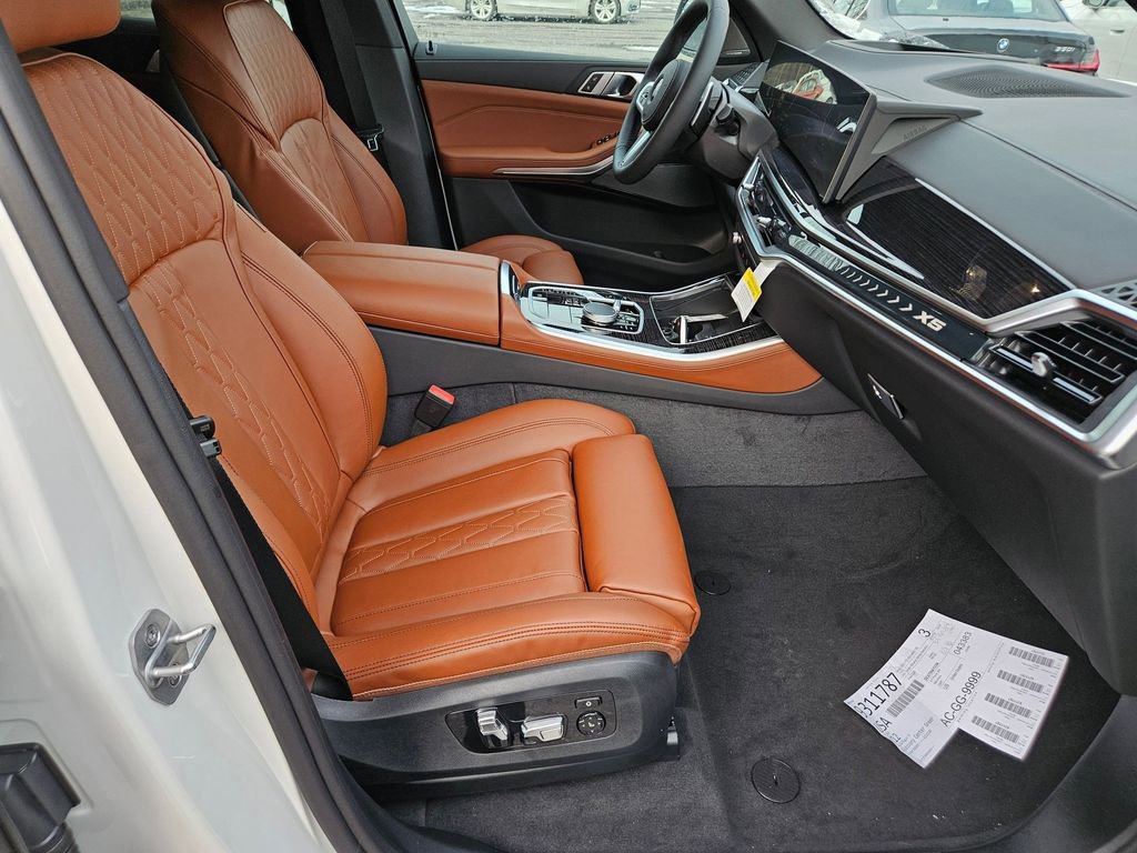New 2026 BMW X5 xDrive40i w/ M Sport Package image 25