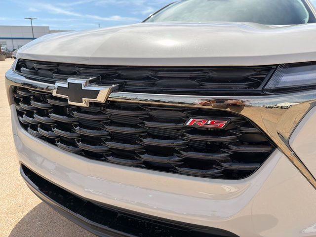 New 2026 Chevrolet Trax RS w/ Sunroof Package image 6