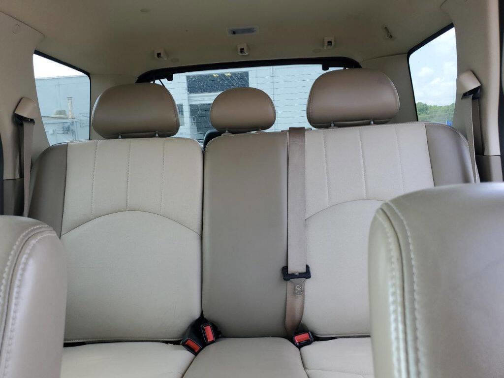 Used 2005 Mercury Mariner 4WD V6 image 10