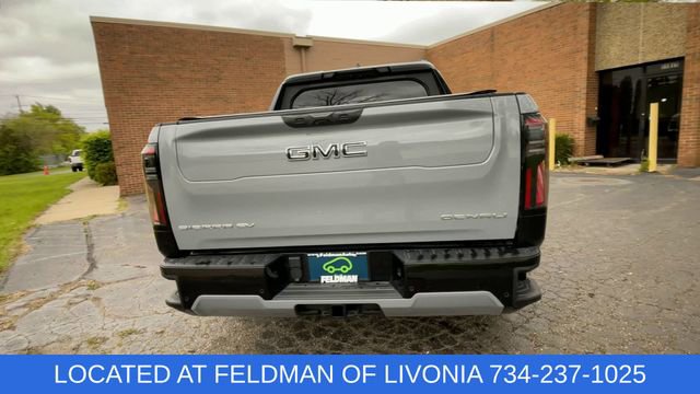 Used 2024 GMC Sierra EV Denali AWD/4WD image 7